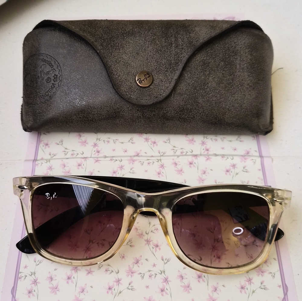 Ray-Ban Black and Cream Sunglasses with Case